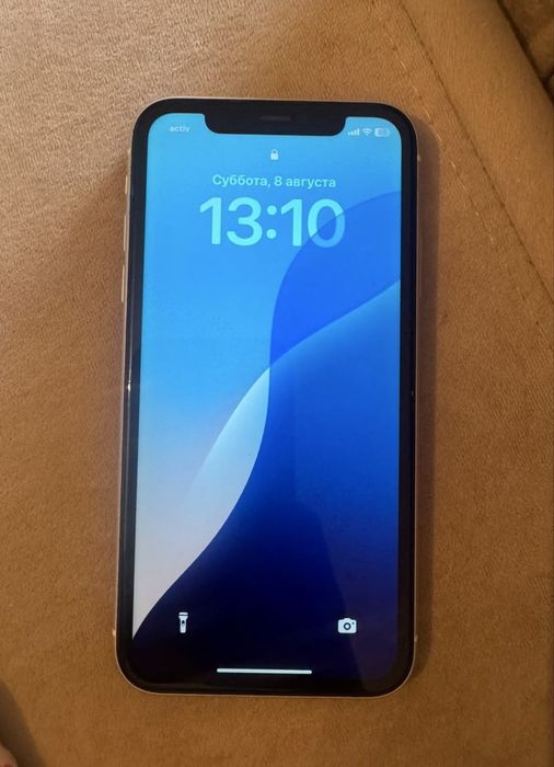 Продам Iphone 11