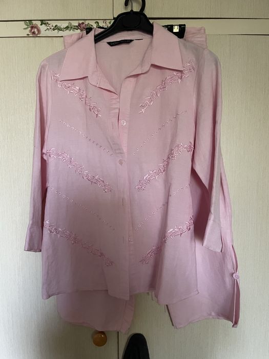 Дамски костюм от ленен плат