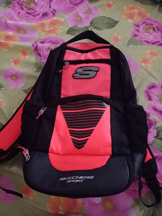 Продам рюкзак Skechers оригинал