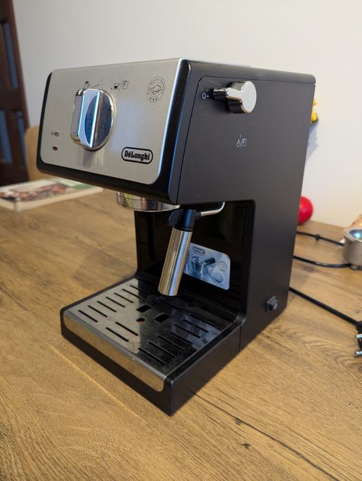 Aparat de cafea DeLonghi ECP33.21