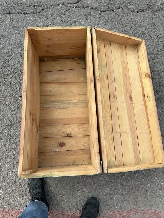 Сундук старинный небольшой