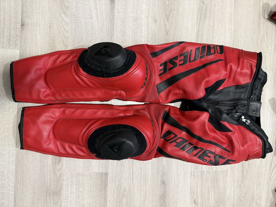 Costum/Combinezon moto piele Dainese