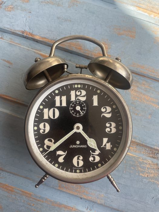 Ceas de masa Junghans