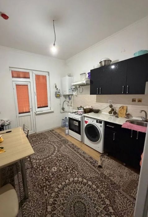 Чирчик ш. Роща Пед инс 7 этажка новостройка 3х