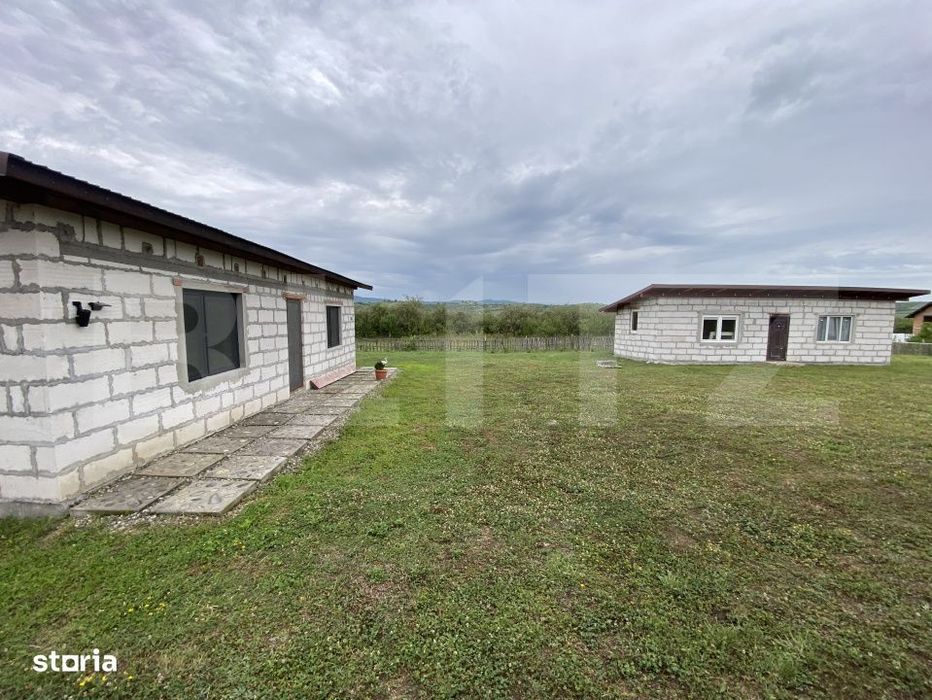 Casa de vanzare, 15 arii de teren, 15 minute de Bistrita