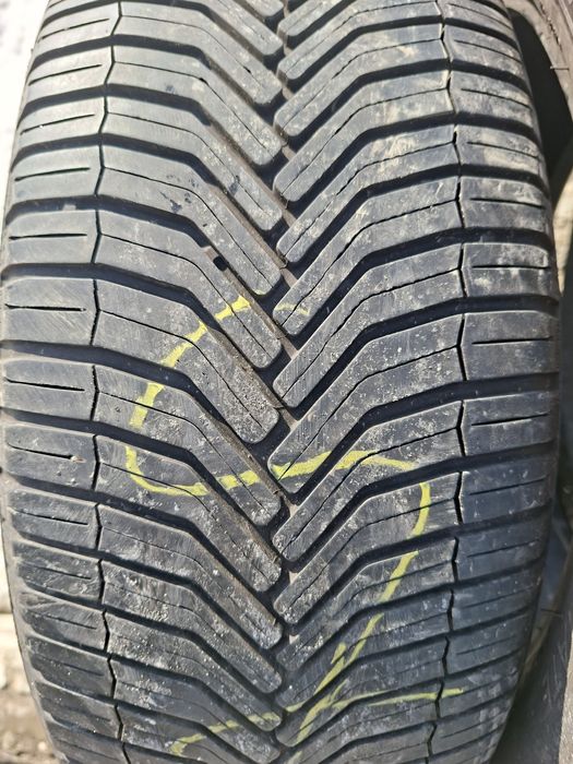 Продам шины 225/55/18 мишелин