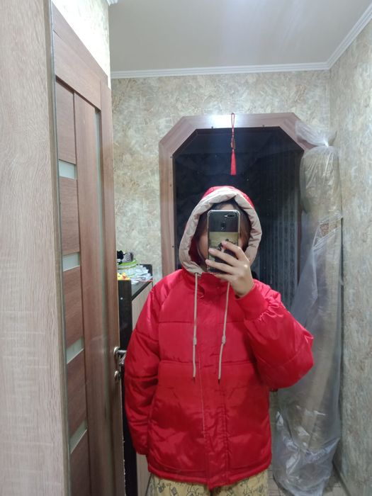 Продам осенние куртки