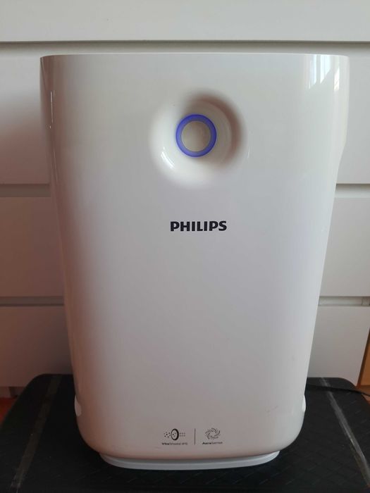 Продавам малко употребяван пречиствател на въздух PHILIPS AC2887/10