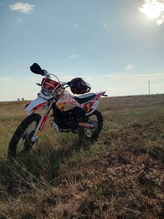 Продам эндуро 300куб