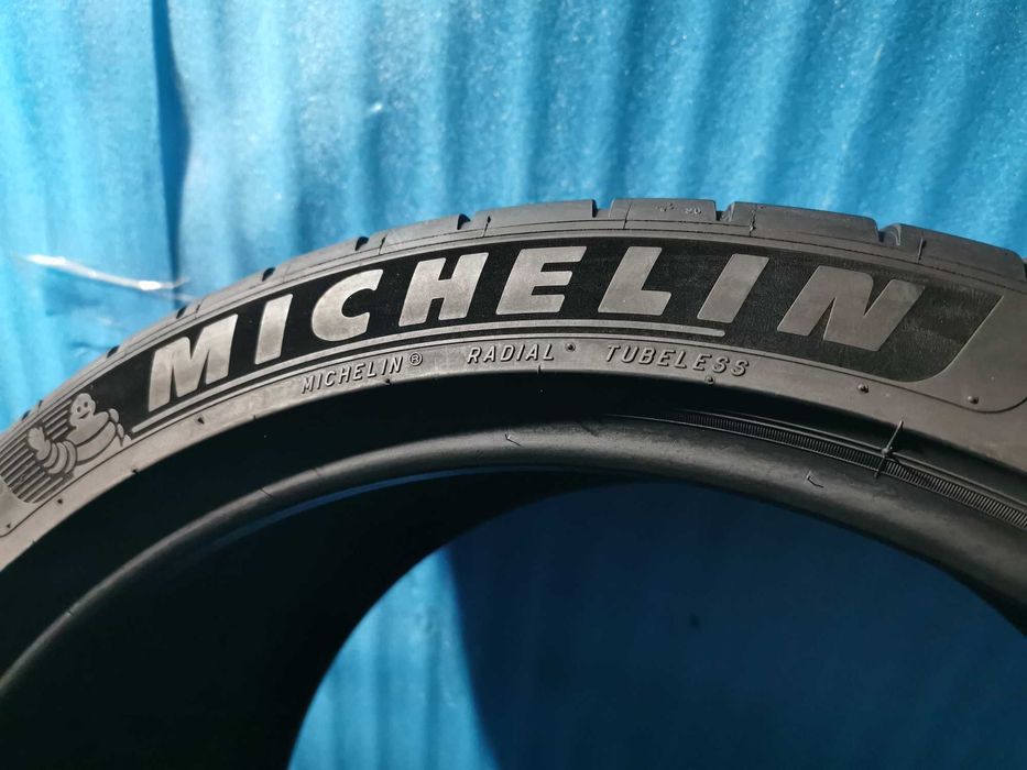 315/30 ZR21 - michelin 2 bucati