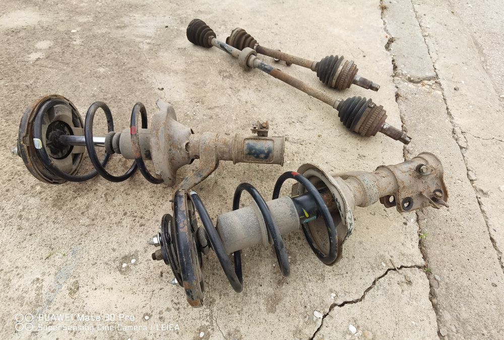 Останали части Honda Civic VII 1.4i 90p.s