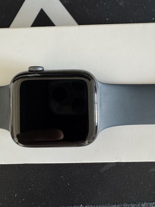 Смарт часы Apple watch se 44 мм