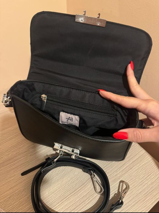 Черна дамска чанта от еко кожа