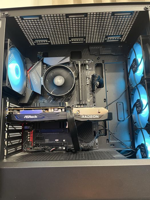 Gaming PC Ryzen 5 5600 + RX 6600 8GB + 32 GB DDR4 RAM CL16 с гаранция