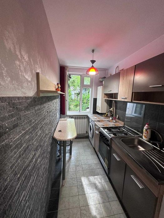 Apartament 2 camere, parter, complet utilat, grădină – ideal locuință sau activitate comercială