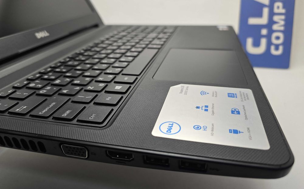 Dell Vostro 15  i7 7500/8GB/250SSD/AMD R5 M420-2GB/FHD