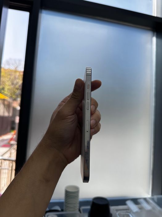 Продам iPhone 12 Pro Max