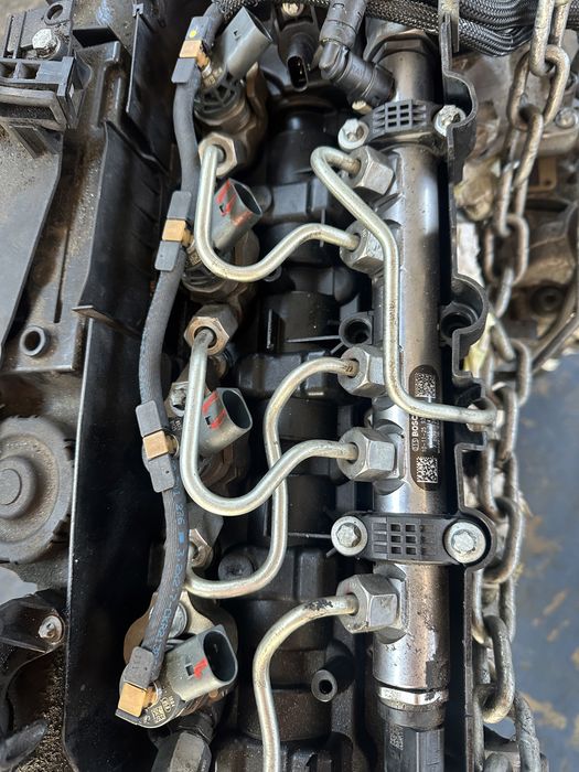 Injectie completa pompa rampa injectoare bmw f10 f30 x3 2.0d n47 184cp
