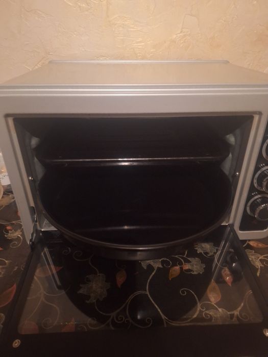 Продам духовку Asel  в отличном состоянии