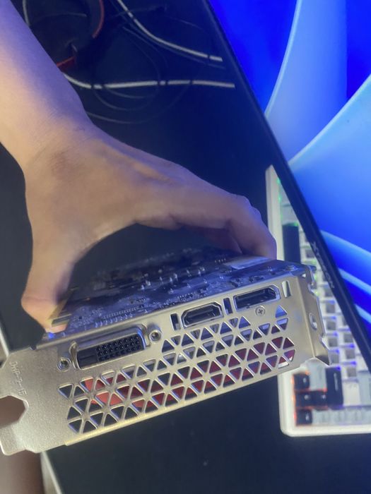 Видеокарта GTX 1650