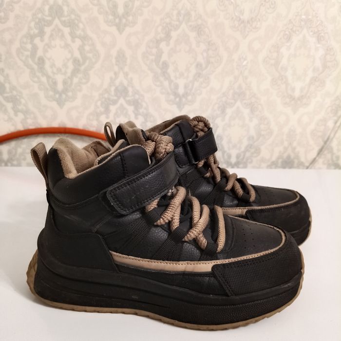 Продам детские зимсезонные полуботинки