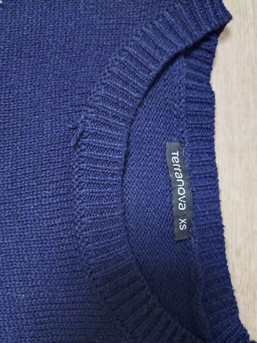 Продаю     кофту с зайцем