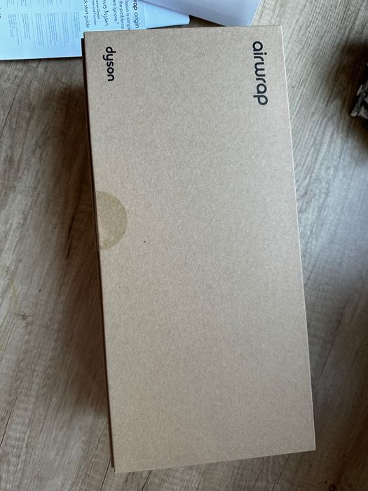 Dyson сешоар,пълен сет!!