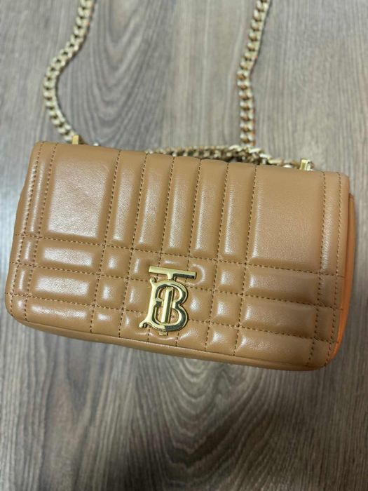 Продавам чанта Burberry Бърбери