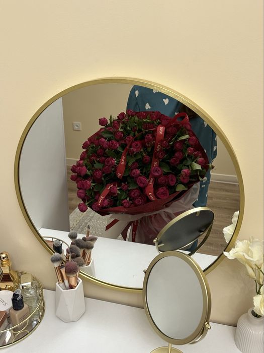 Зеркало настенное 50х50 см