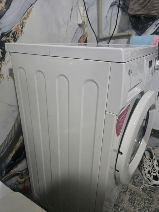 Продам стиральную машинку