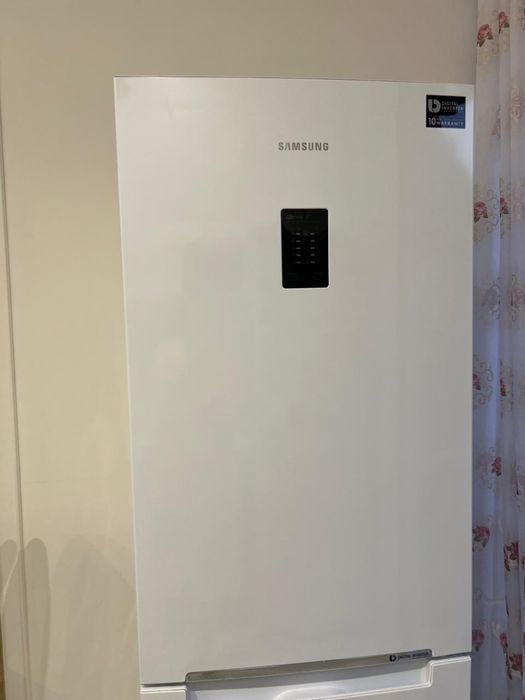 Холодильник samsung