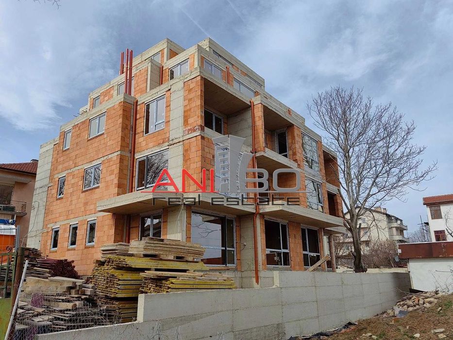 Продава се Двустаен апартамент в Варна, Галата - 95 кв.м за 1337 €/кв.м - Снимка #3