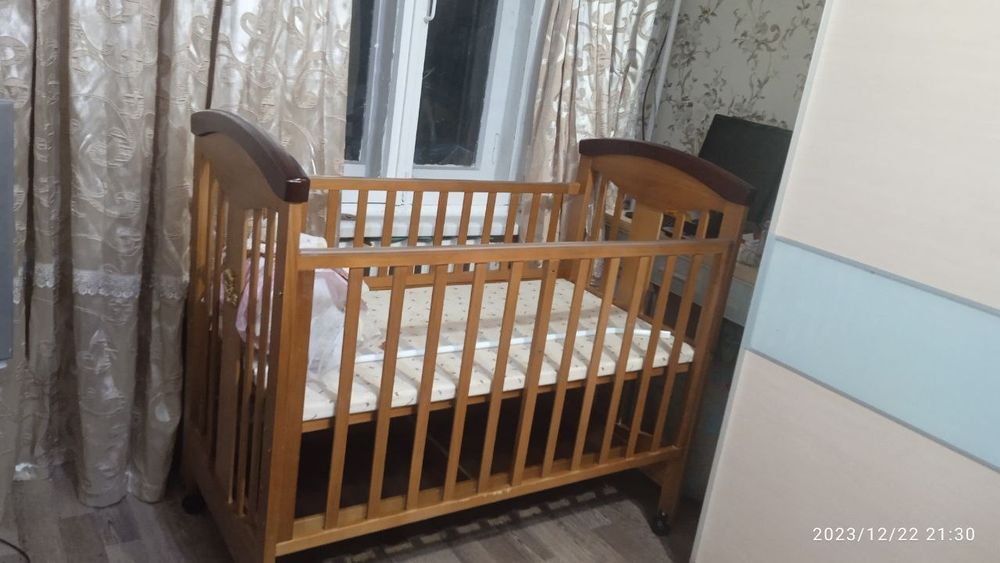 Продам детскую кроватку и люльку комплект. Дубайская зборка