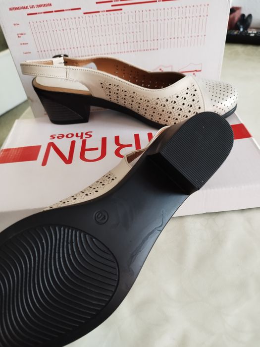 Дамски нови обувки