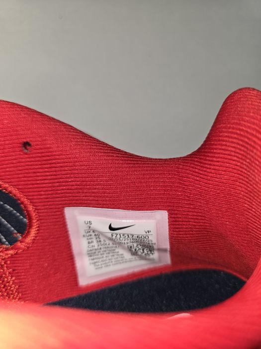 Продам кроссовки Nike новые.