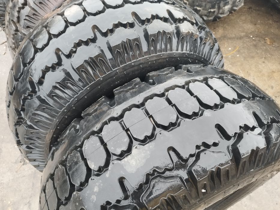 Гуми за ремарке за Т-150,усилени 16пл. ,заУрал,Камаз 6х6,Ифа 4х4,Краз