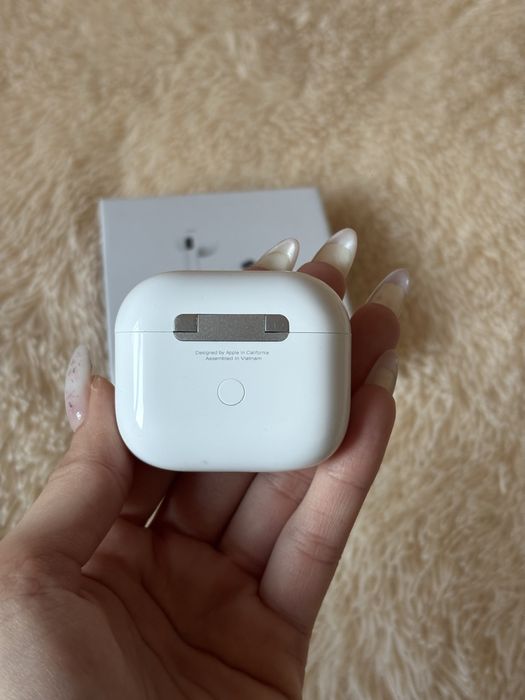 Продаю AirPods 3rd
