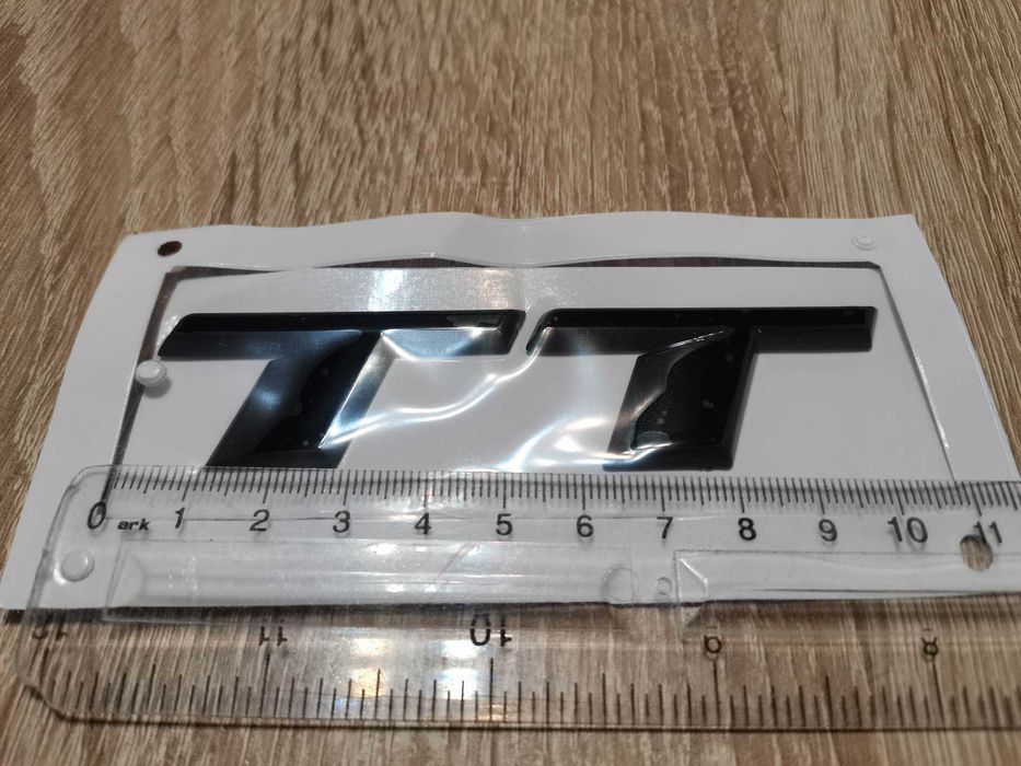 черни емблеми надписи Ауди ТТ нов модел