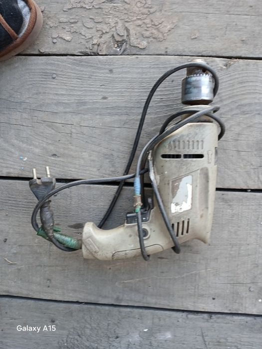 Продам  труборез ,электродрель