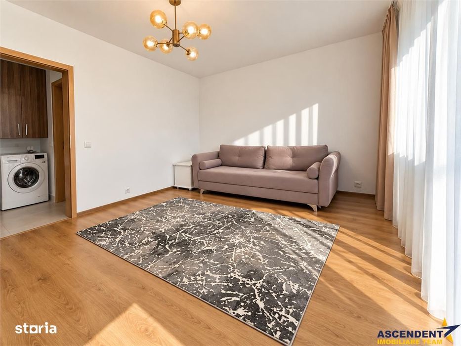 Garsoniera cu gradina privata si loc de parcare, zona Coresi
