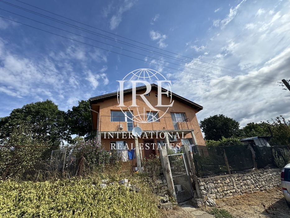 Къща в Варна, област-с.Кичево площ 142 цена 220000