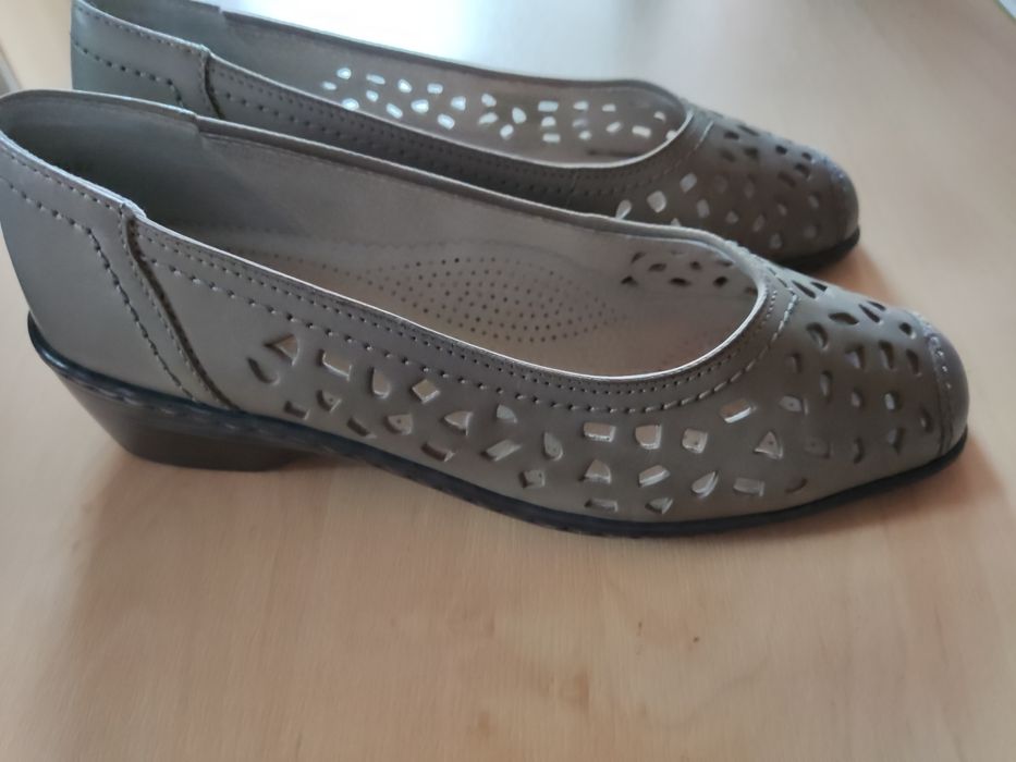 Pantofi piele,noi, mărimea 37