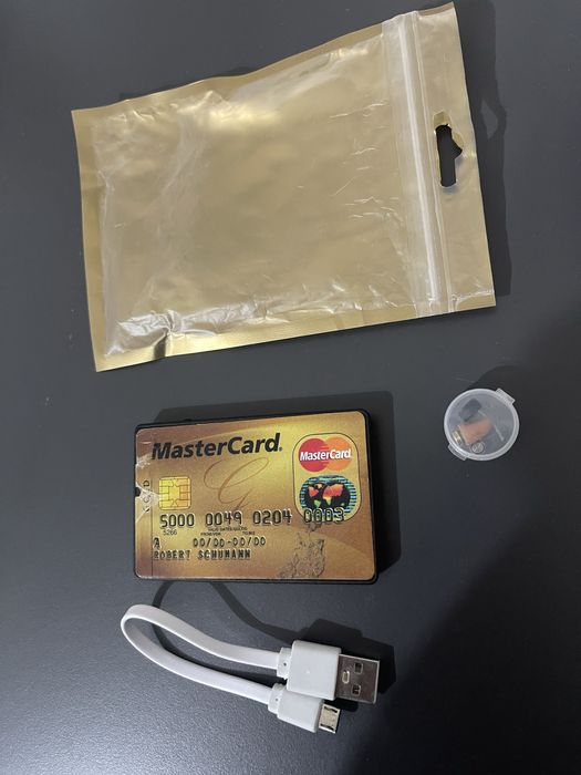 Слушалка бръмбър с GSM приемник