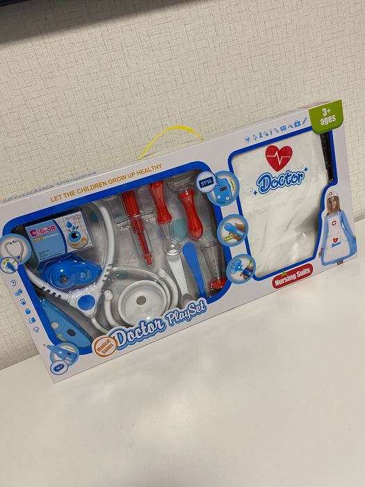 Малък доктор - комплект с престилка - в синьо