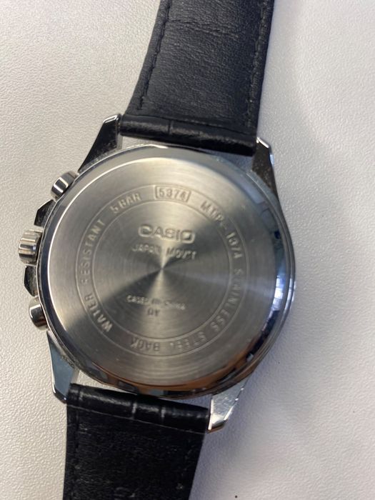 Продам часы Casio