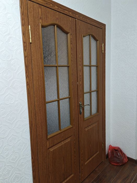 Меж комнатный двери