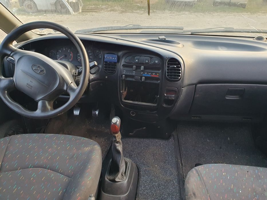 Хюндай H200 2.5CRDI на части Huyndai H200 2.5crdi na chasti