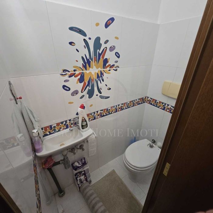 Продава се Тристаен апартамент в Пловдив, Кючук Париж - 92 кв.м за 1054 €/кв.м - Снимка #16