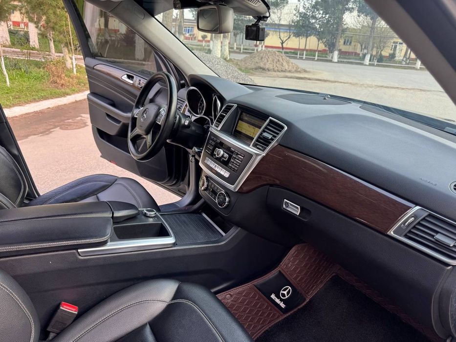 Mercedes ml350 sotiladi