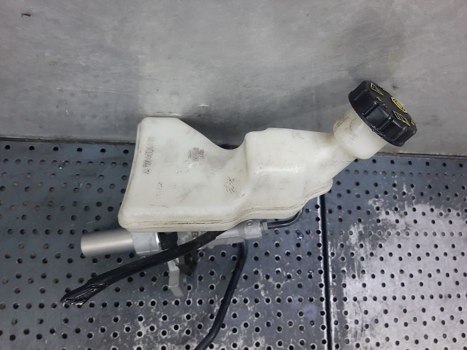 pompa rezervor lichid frana mercedes  a-class  w177  a